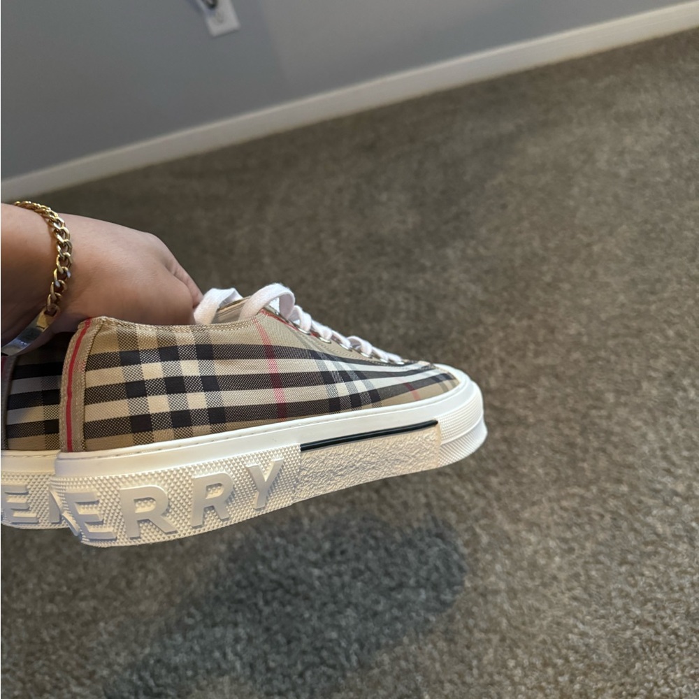 Burberry men size 11 brand new - Picture 2 of 5